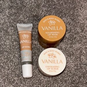 Bath & Body Works Vanilla Lip Gloss and Care Set - Tan and Cream